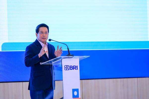 BRI Tuntaskan Penyaluran Dana Pemerintah Rp55 Triliun untuk Pertumbuhan Ekonomi Nasional BRI Tuntaskan Penyaluran Dana Pemerintah Rp55 Triliun untuk Pertumbuhan Ekonomi Nasional