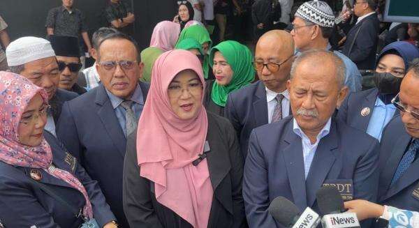 Jalani Sidang Praperadilan, Dokter Tifa Ingin Lakukan Intellectual Exercise Jalani Sidang Praperadilan, Dokter Tifa Ingin Lakukan Intellectual Exercise