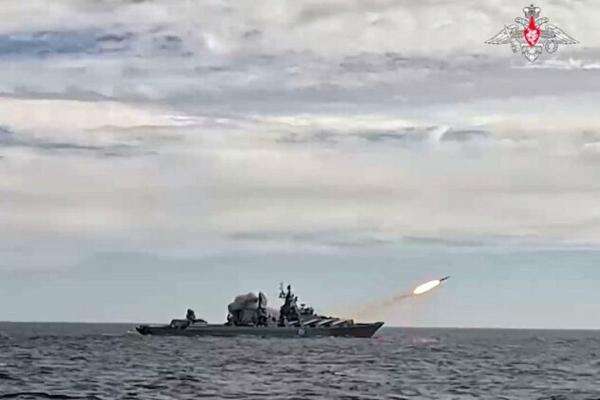 Rusia Tembakkan Rudal di Dekat Kepulauan Kuril usai Jepang Protes Kunjungan Putin Rusia Tembakkan Rudal di Dekat Kepulauan Kuril usai Jepang Protes Kunjungan Putin