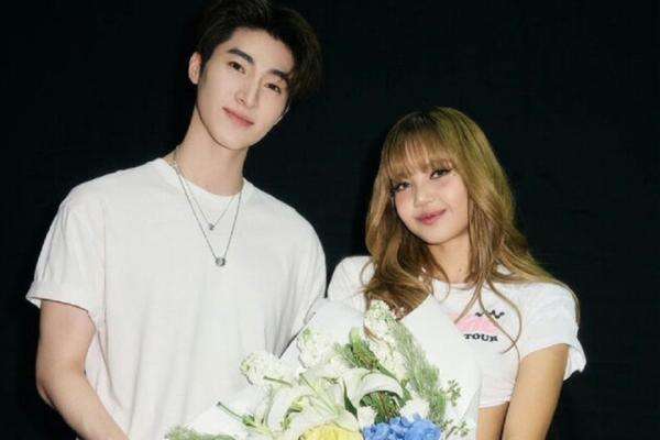 Lisa BLACKPINK Diisukan Pacaran dengan Blue Pongtiwat, Ini Faktanya Lisa BLACKPINK Diisukan Pacaran dengan Blue Pongtiwat, Ini Faktanya