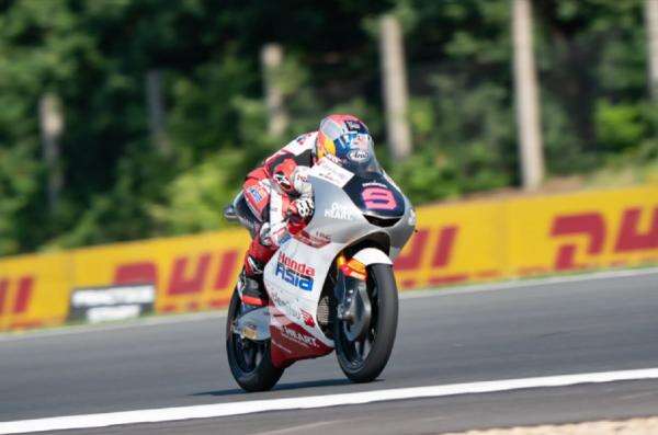 Veda Ega Pratama Tembus 3 Besar Practice Moto3 Inggris 2026, Raih Pole Position di Kualifikasi? Veda Ega Pratama Tembus 3 Besar Practice Moto3 Inggris 2026, Raih Pole Position di Kualifikasi?