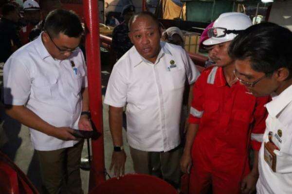 ESDM Usut Dugaan Penyimpangan Distribusi BBM Solar B50 Sebanyak 406 KL di Semarang ESDM Usut Dugaan Penyimpangan Distribusi BBM Solar B50 Sebanyak 406 KL di Semarang