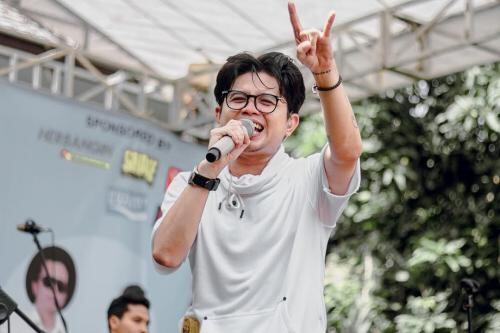 Profil dan Pendidikan Uan Juicy Luicy, yang Ramai Disorot Usai Polemik Batal Manggung di Batam Profil dan Pendidikan Uan Juicy Luicy, yang Ramai Disorot Usai Polemik Batal Manggung di Batam