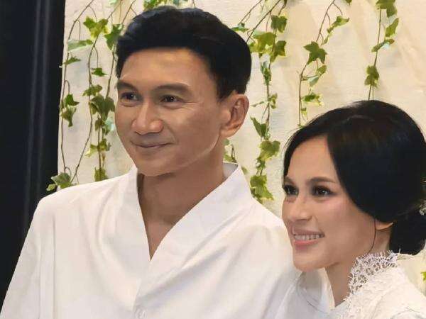 Anji Manji dan Istri Sepakat Tak Tambah Anak, Ingin Nikmati Hidup Berdua di Masa Tua Anji Manji dan Istri Sepakat Tak Tambah Anak, Ingin Nikmati Hidup Berdua di Masa Tua