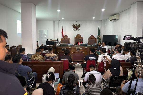 Ahli Hukum Anggap Penggeledahan Rumah Febrie Adriansyah di Sentul Tidak Sah Ahli Hukum Anggap Penggeledahan Rumah Febrie Adriansyah di Sentul Tidak Sah
