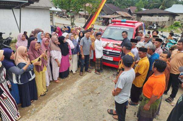 Jarak ke RS Capai 200 Km, Legislator Perindo Fendi Sumbangkan Ambulans untuk Warga Pesisir Selatan Jarak ke RS Capai 200 Km, Legislator Perindo Fendi Sumbangkan Ambulans untuk Warga Pesisir Selatan
