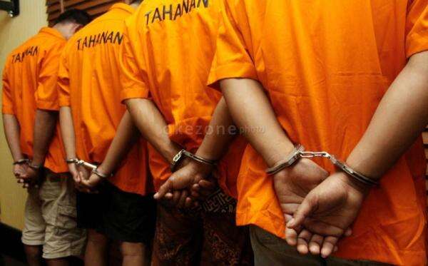 Kronologi Polisi Gerebek Sindikat Produksi Uang Palsu Miliaran Rupiah Kronologi Polisi Gerebek Sindikat Produksi Uang Palsu Miliaran Rupiah