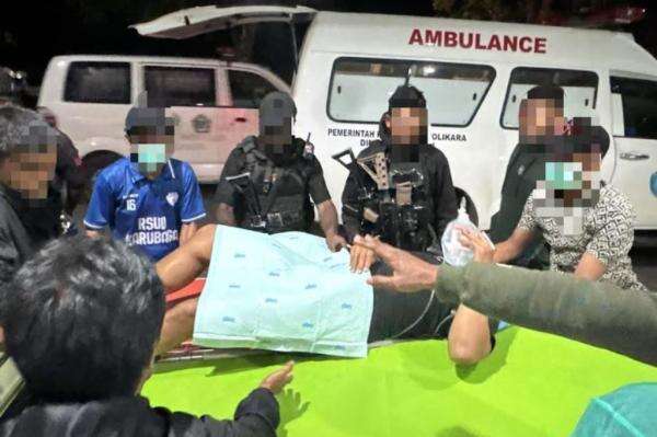 Mobil Rombongan Polisi Ditembaki KKB di Tolikara, 1 Anggota Terluka Mobil Rombongan Polisi Ditembaki KKB di Tolikara, 1 Anggota Terluka
