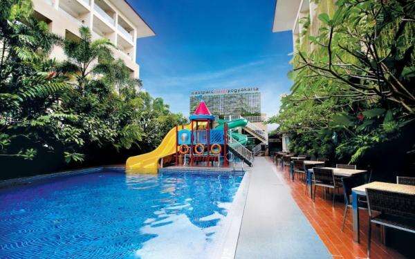 Eastparc Hotel (EAST) Raup Laba Bersih Rp16,9 Miliar di Semester I-2026 Eastparc Hotel (EAST) Raup Laba Bersih Rp16,9 Miliar di Semester I-2026
