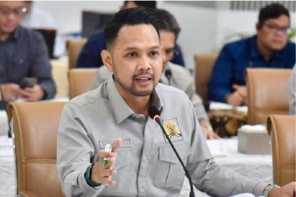 Pemerintah Diminta Tindak Tegas Penjual dan Penimbun Masker di Tengah Bencana Pemerintah Diminta Tindak Tegas Penjual dan Penimbun Masker di Tengah Bencana