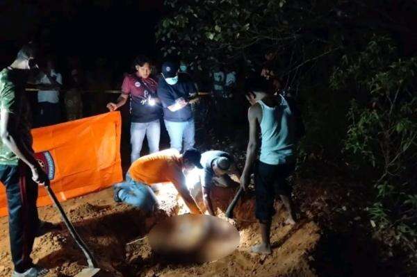 Geger! Mayat Pria Ditemukan Terkubur dengan Kaki Terikat di Batanghari Geger! Mayat Pria Ditemukan Terkubur dengan Kaki Terikat di Batanghari