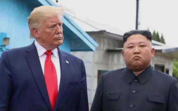 Trump Tiba-Tiba Posting Foto Bersama Kim Jong Un: Kami Akur Sekali! Trump Tiba-Tiba Posting Foto Bersama Kim Jong Un: Kami Akur Sekali!