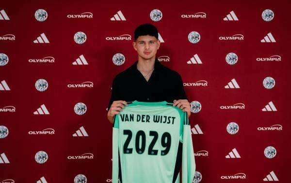 Ajax Permanenkan Kiper 17 Tahun Keturunan Indonesia, Berpeluang Bela Timnas Garuda Ajax Permanenkan Kiper 17 Tahun Keturunan Indonesia, Berpeluang Bela Timnas Garuda