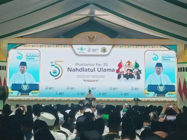Prabowo Perkenalkan Istilah Jas Hijau di Muktamar NU: Jangan Sekali-kali Melupakan Jasa Ulama Prabowo Perkenalkan Istilah Jas Hijau di Muktamar NU: Jangan Sekali-kali Melupakan Jasa Ulama
