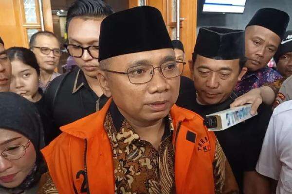 BAP dan Keterangan Saksi di Sidang Berbeda, Kubu Gus Yaqut Sebut Aliran USD271.500 Telah Runtuh BAP dan Keterangan Saksi di Sidang Berbeda, Kubu Gus Yaqut Sebut Aliran USD271.500 Telah Runtuh