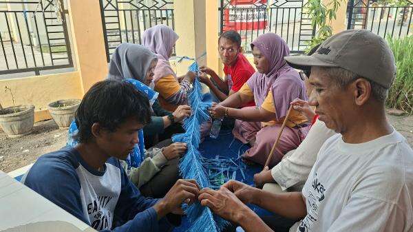 Tak Lagi Dikucilkan, Inovasi Pertagas Bikin ODGJ Berkarya dan Hasilkan Cuan Tak Lagi Dikucilkan, Inovasi Pertagas Bikin ODGJ Berkarya dan Hasilkan Cuan