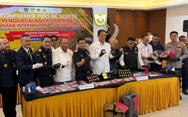 Bea Cukai Gagalkan Penyelundupan 23,78 Kg Emas di Bandara Soetta, Begini Modusnya Bea Cukai Gagalkan Penyelundupan 23,78 Kg Emas di Bandara Soetta, Begini Modusnya