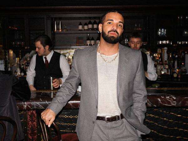 Apes! Drake Kalah Taruhan Rp26,9 Miliar usai Argentina Kalah di Final Piala Dunia 2026 Apes! Drake Kalah Taruhan Rp26,9 Miliar usai Argentina Kalah di Final Piala Dunia 2026