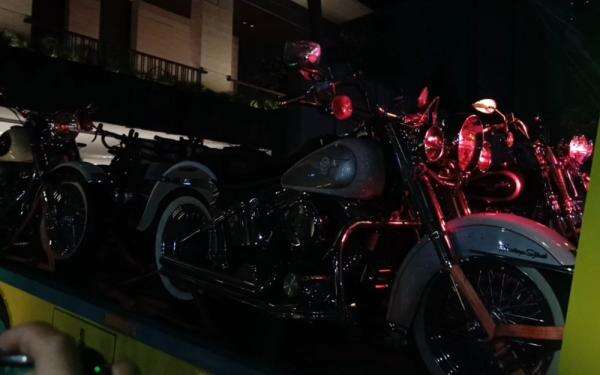 KPK Angkut Empat Harley Davidson hingga Mobil Mewah Usai Geledah Rumah Eks Wamen Imipas Silmy Karim KPK Angkut Empat Harley Davidson hingga Mobil Mewah Usai Geledah Rumah Eks Wamen Imipas Silmy Karim