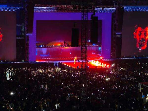 Keseruan Konser Avenged Sevenfold di Jakarta: St. Loco Cover Bento hingga Pedal Drum Rusak! Keseruan Konser Avenged Sevenfold di Jakarta: St. Loco Cover Bento hingga Pedal Drum Rusak!