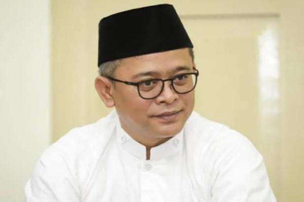 Raksasa (yang) Tak Lagi Menakutkan Raksasa (yang) Tak Lagi Menakutkan