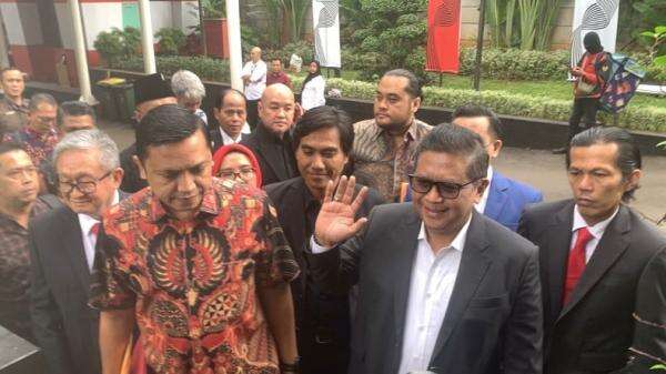 Sekjen PDIP Hasto Kristiyanto Penuhi Panggilan KPK Sekjen PDIP Hasto Kristiyanto Penuhi Panggilan KPK