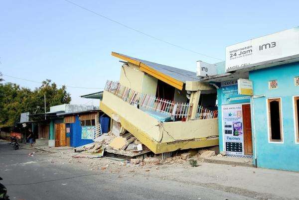 Masih Ada Korban Terjebak Reruntuhan Gempa NTT, Tim Pencarian dan Pertolongan Dikerahkan Masih Ada Korban Terjebak Reruntuhan Gempa NTT, Tim Pencarian dan Pertolongan Dikerahkan