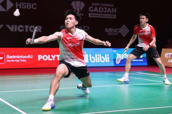 Raymond/Joaquin Bawa-Bawa Publik Istora usai Tembus Final Indonesia Open 2026 Raymond/Joaquin Bawa-Bawa Publik Istora usai Tembus Final Indonesia Open 2026