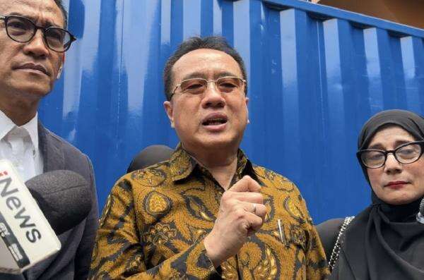 Sidang Praperadilan Jilid V Roy Suryo, Ahli Minta Hakim Kedepankan Hati Nurani Sidang Praperadilan Jilid V Roy Suryo, Ahli Minta Hakim Kedepankan Hati Nurani