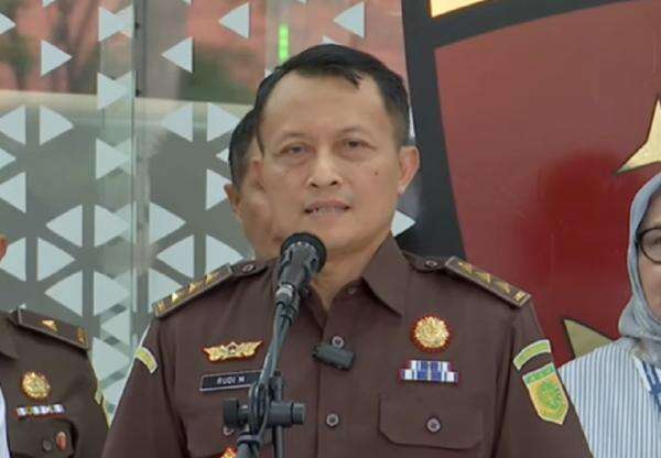 Kejagung Sita 38 Aset Senilai Rp846 Miliar terkait Kasus TPPU Febrie Adriansyah Kejagung Sita 38 Aset Senilai Rp846 Miliar terkait Kasus TPPU Febrie Adriansyah