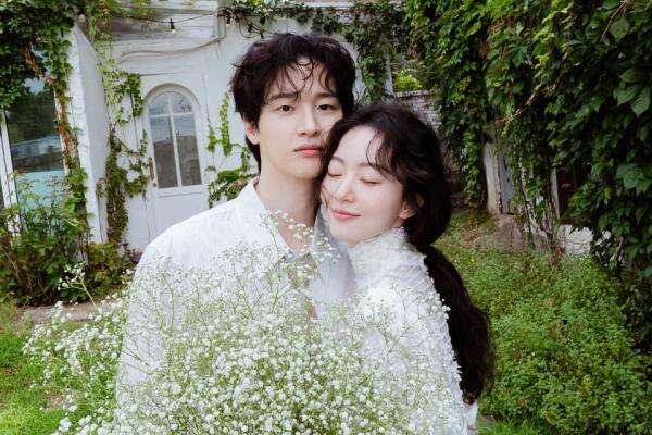 Jang Dong Yoon dan Kim Seung Yoon Resmi Menikah, Foto Prewedding Bikin Baper Jang Dong Yoon dan Kim Seung Yoon Resmi Menikah, Foto Prewedding Bikin Baper
