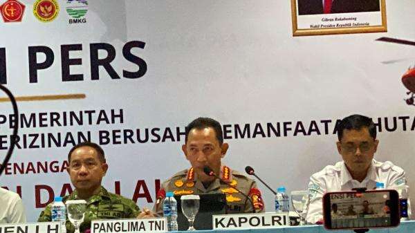 Kapolri Tetapkan 138 Orang Tersangka Karhutla, Delapan Korporasi Diusut Kapolri Tetapkan 138 Orang Tersangka Karhutla, Delapan Korporasi Diusut