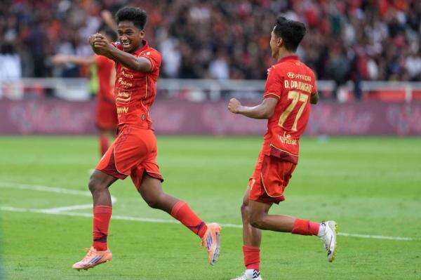 Pesan Emosional Aditya Warman saat Berpisah dengan Persija, Lanjutkan Karier di Borneo FC Pesan Emosional Aditya Warman saat Berpisah dengan Persija, Lanjutkan Karier di Borneo FC