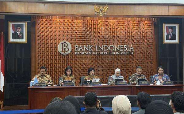 BI Tahan Suku Bunga Acuan BI Rate 5,75 Persen! BI Tahan Suku Bunga Acuan BI Rate 5,75 Persen!