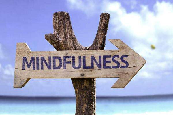 Polemik Mindfulness Maudy Ayunda, Benarkah Bisa Redakan Stres dan Kecemasan? Polemik Mindfulness Maudy Ayunda, Benarkah Bisa Redakan Stres dan Kecemasan?