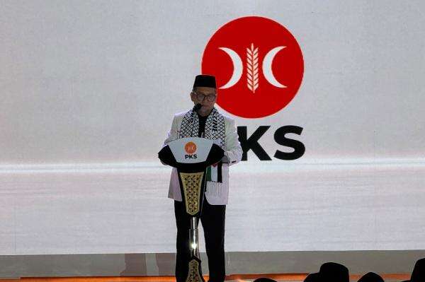 Putusan MK soal Ijazah Gibran Disorot, PKS: Pintu Gerbang Evaluasi Pemilu Putusan MK soal Ijazah Gibran Disorot, PKS: Pintu Gerbang Evaluasi Pemilu