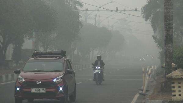 Kualitas Udara Memburuk akibat Karhutla, ISPU Sejumlah Daerah Masuk Kategori Berbahaya Kualitas Udara Memburuk akibat Karhutla, ISPU Sejumlah Daerah Masuk Kategori Berbahaya