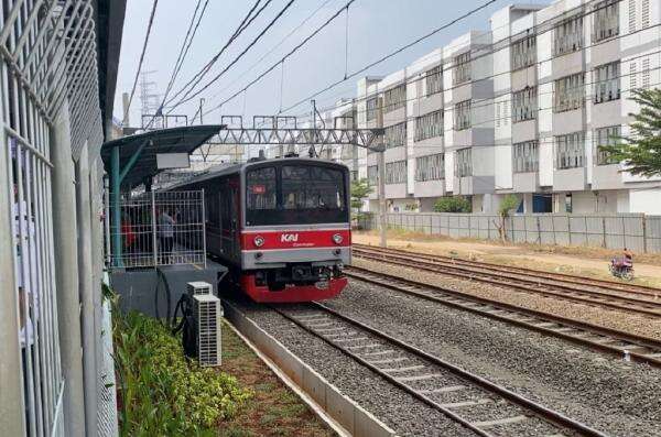 KRL Tanjung Priok Kini Berhenti di Stasiun JIS, Headway 30 Menit KRL Tanjung Priok Kini Berhenti di Stasiun JIS, Headway 30 Menit