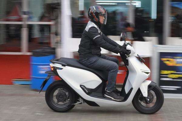 Subsidi Motor Listrik Rp3 Juta Tinggal Tunggu Restu Menkeu Subsidi Motor Listrik Rp3 Juta Tinggal Tunggu Restu Menkeu