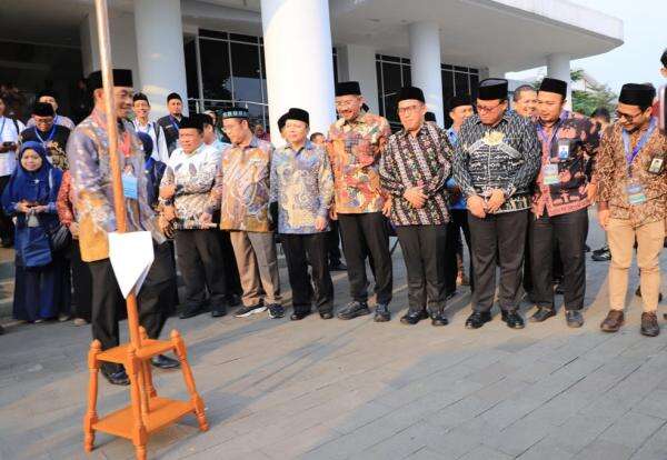 Kemenag Verifikasi Arah Kiblat di 725.669 Titik saat Matahari Tepat di Atas Ka'bah Kemenag Verifikasi Arah Kiblat di 725.669 Titik saat Matahari Tepat di Atas Ka'bah