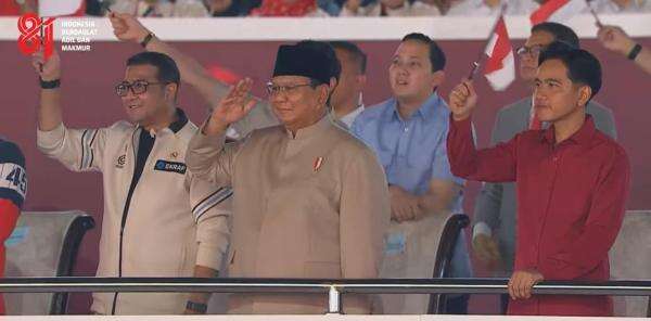 Prabowo dan Gibran Hadir Saksikan Karnaval Kendaraan Hias HUT Ke-81 RI Prabowo dan Gibran Hadir Saksikan Karnaval Kendaraan Hias HUT Ke-81 RI