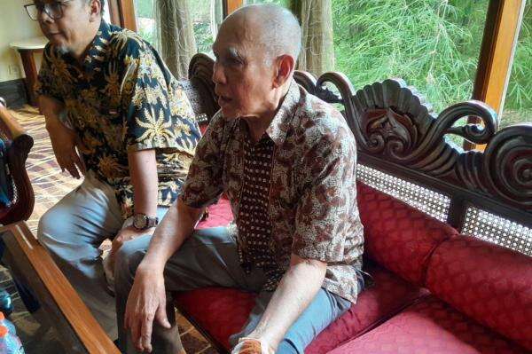 Kronologi Kivlan Zen Terluka saat Rusuh Eksekusi Hotel Sultan, Ngaku Didorong dari Belakang Kronologi Kivlan Zen Terluka saat Rusuh Eksekusi Hotel Sultan, Ngaku Didorong dari Belakang