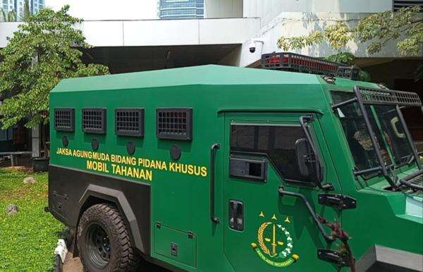 Jemput Eks Jampidsus Febrie Adriansyah, Mobil Tahanan Kejagung Tiba di Rutan KPK Jemput Eks Jampidsus Febrie Adriansyah, Mobil Tahanan Kejagung Tiba di Rutan KPK