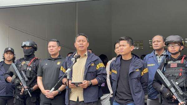 Bongkar ‘Pabrik’ Uang Palsu Rp36 Miliar di Tangsel, Polisi Pastikan Belum Beredar Bongkar ‘Pabrik’ Uang Palsu Rp36 Miliar di Tangsel, Polisi Pastikan Belum Beredar