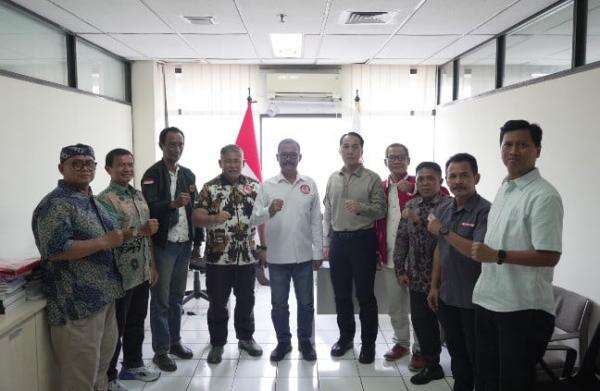 HUT ke-54 Lemkari Diperingati Serentak dengan Tasyakuran Sederhana HUT ke-54 Lemkari Diperingati Serentak dengan Tasyakuran Sederhana