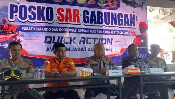 Kapolda Banten Pastikan Life Jacket di Selat Sunda Bukan Milik Kapal Jurnalis Kapolda Banten Pastikan Life Jacket di Selat Sunda Bukan Milik Kapal Jurnalis