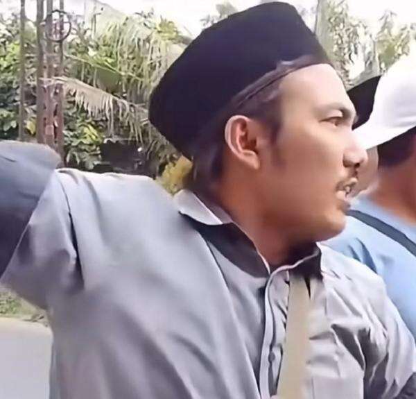 Viral Pembubaran Ibadah Gereja di Tangerang, Polisi: Situasi Sudah Kondusif Viral Pembubaran Ibadah Gereja di Tangerang, Polisi: Situasi Sudah Kondusif