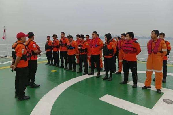 116 Penumpang KM Virgo Transport 8 Masih Hilang, Tim SAR Terus Lakukan Pencarian 116 Penumpang KM Virgo Transport 8 Masih Hilang, Tim SAR Terus Lakukan Pencarian