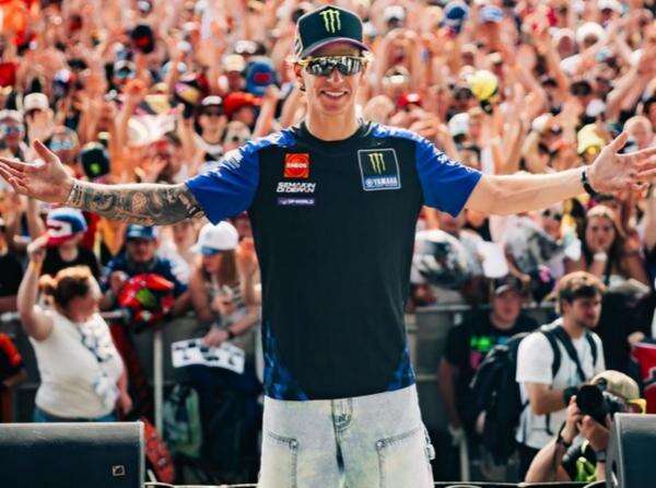 Hubungan Memanas, Fabio Quartararo Kena Semprot Petinggi Yamaha Usai Menolak Kembangkan Motor YZR-M1 Hubungan Memanas, Fabio Quartararo Kena Semprot Petinggi Yamaha Usai Menolak Kembangkan Motor YZR-M1