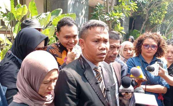 Roy Suryo dan Dokter Tifa Ditangkap, Ahmad Khozinudin: Perang Terbuka Melawan Jokowi! Roy Suryo dan Dokter Tifa Ditangkap, Ahmad Khozinudin: Perang Terbuka Melawan Jokowi!